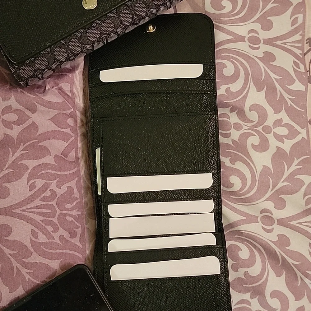 Coach Trifold Wallet - Picture 3 of 4